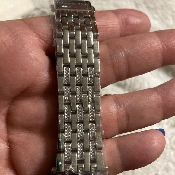 Reduced! NWT Authentic Michael Kors Watch - Picture 10 of 13